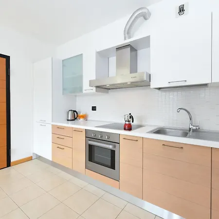 Apartment Near Con Piscina